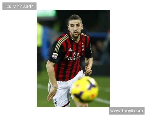 意甲焦点战：AC米兰逆转曼联乌龙球成关键瞬间战术解析