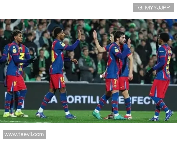 欧冠激战：巴萨4-0大胜AC米兰点球大战点燃全场激情