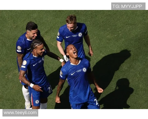 中超激战:AC米兰大胜切尔西红牌事件引发全场热议战术分析揭秘 中超激战:AC米兰大胜切尔西红牌事件引发全场热议战术分析揭秘